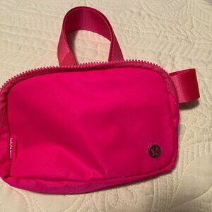 Lululemon hot pink nylon 1L fanny pack New